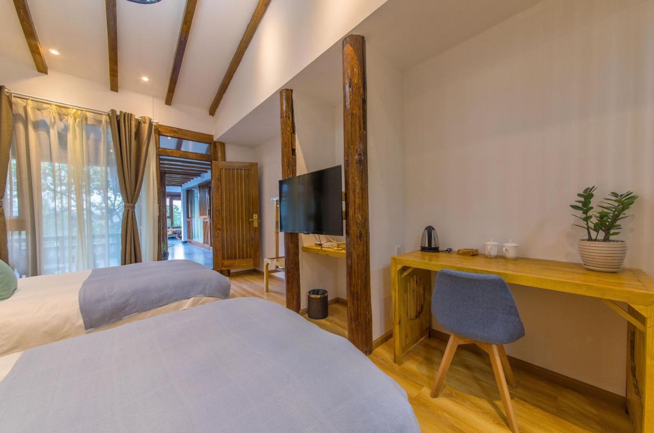 桐墅客栈 Lijiang Village House Exterior photo