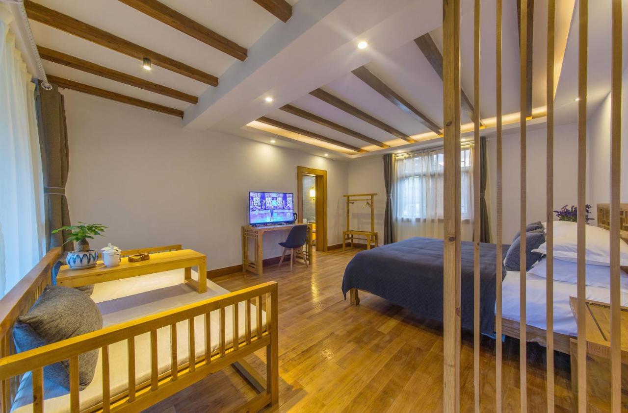 桐墅客栈 Lijiang Village House Exterior photo