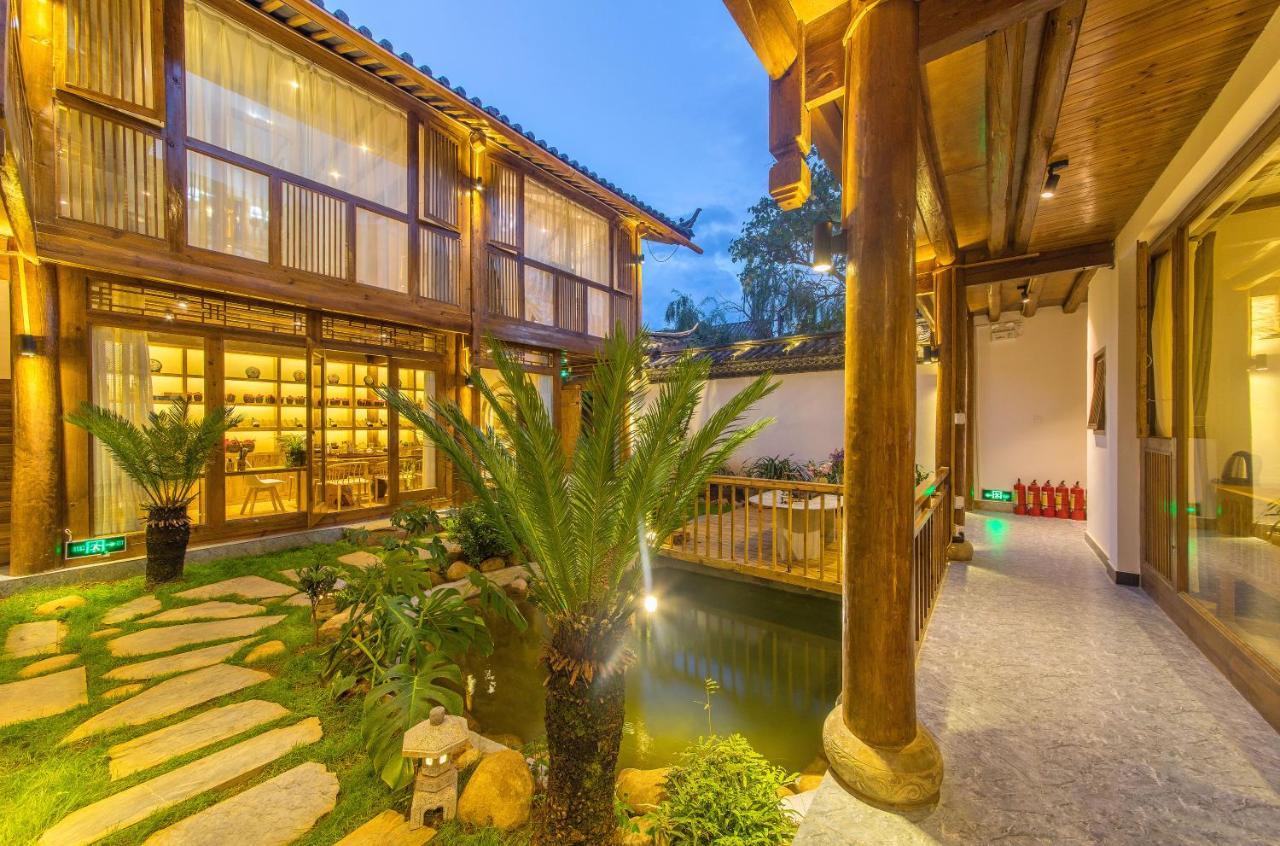 桐墅客栈 Lijiang Village House Exterior photo